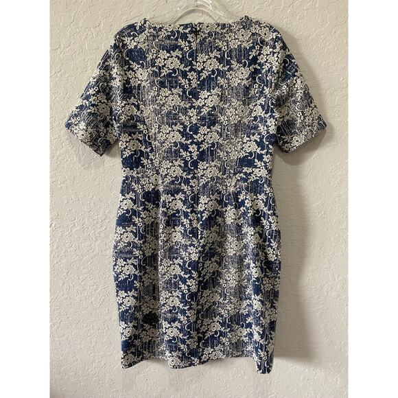 Land's End Textured Floral Knit Sheath Dress Size 6P - Picture 5 of 10